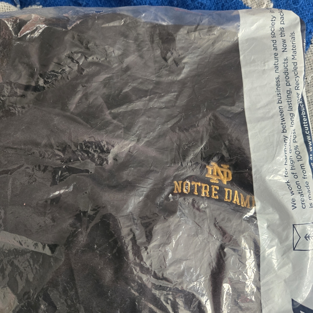 Notre Dame Cutter & Buck Black Light Weigjt